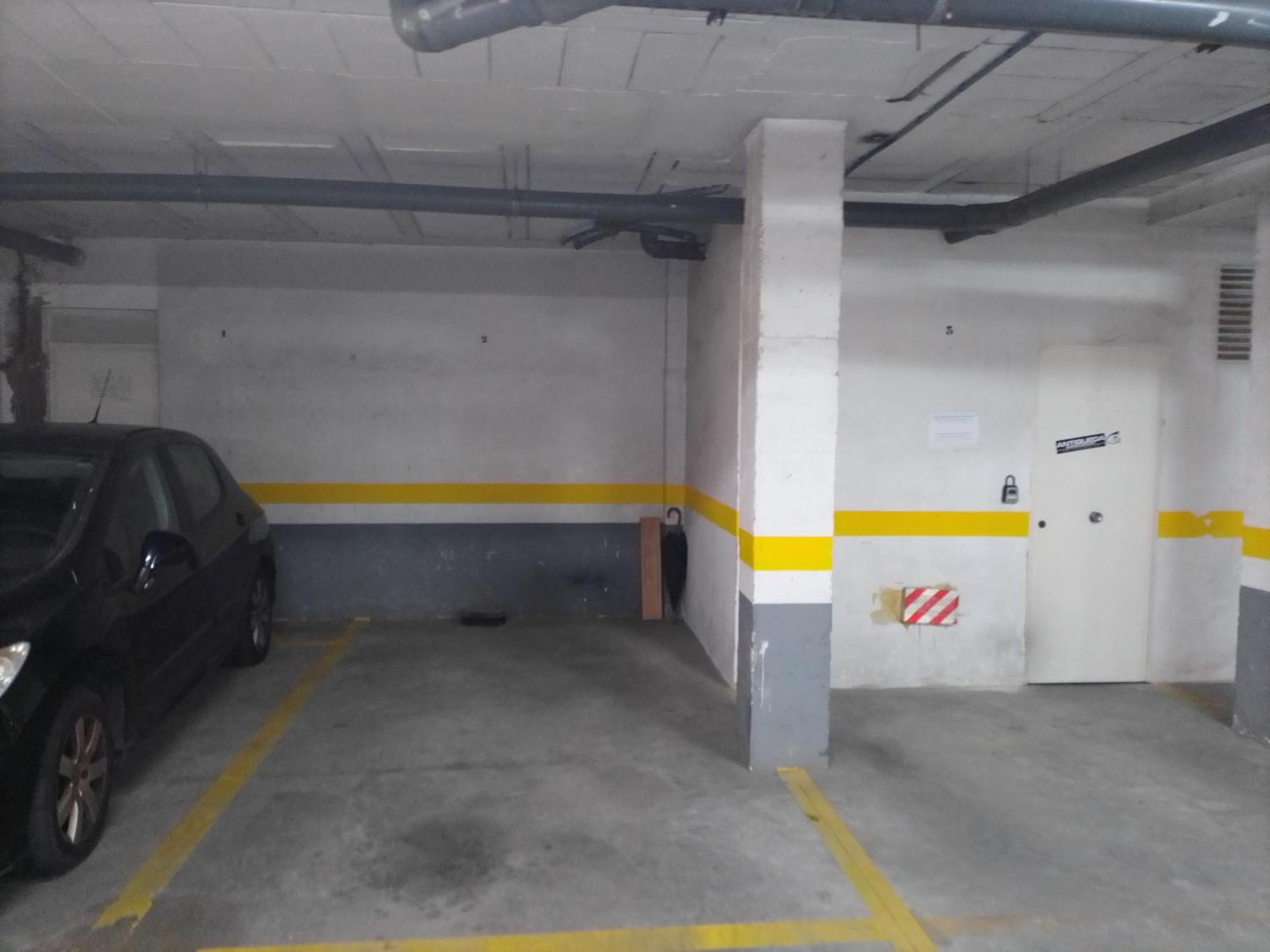 Galindo Center Premium Suites, Free Parking セビリア エクステリア 写真